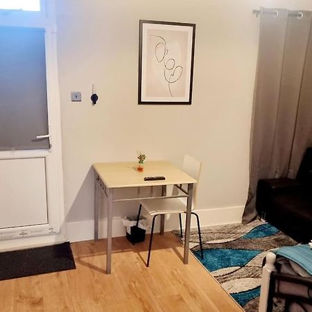 Stylish Apartment, Self Check-In, Ideal 4 Contractors, 25Mins To Gatwick Airport Thornton Heath Экстерьер фото