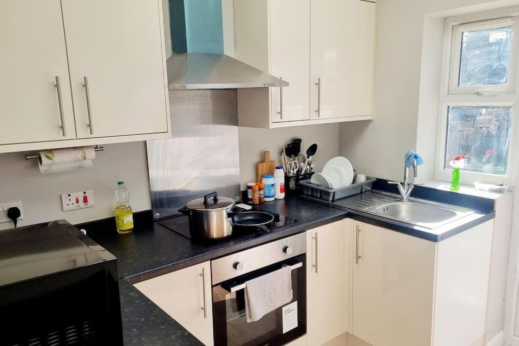Stylish Apartment, Self Check-In, Ideal 4 Contractors, 25Mins To Gatwick Airport Thornton Heath Экстерьер фото